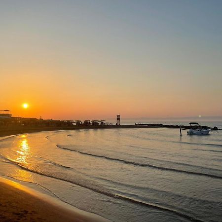 Villaggio Turistico La Baia Degli Angeli Margherita Di Savoia Exteriér fotografie